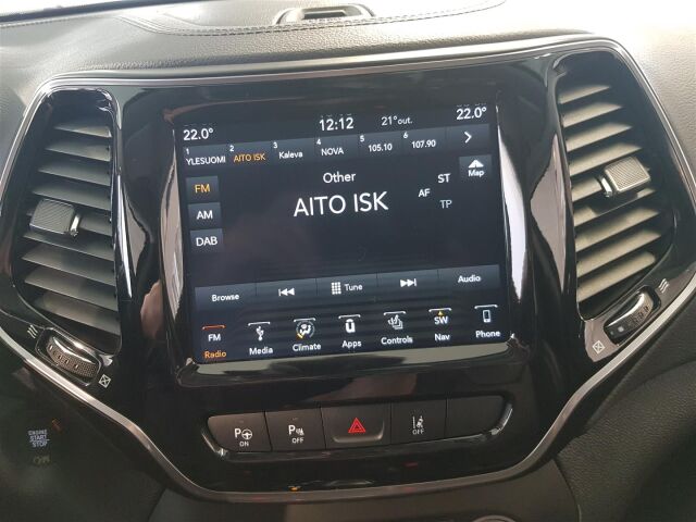 JEEP Cherokee 2018 2,2 MultiJet 200hv AT9 4WD 2.2 MultiJet 200hv AT9 4WD Limited