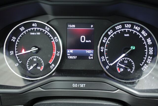 SKODA Superb 2018 Combi 1,4 TSI ACT Style BusinessLine DSG Autom.