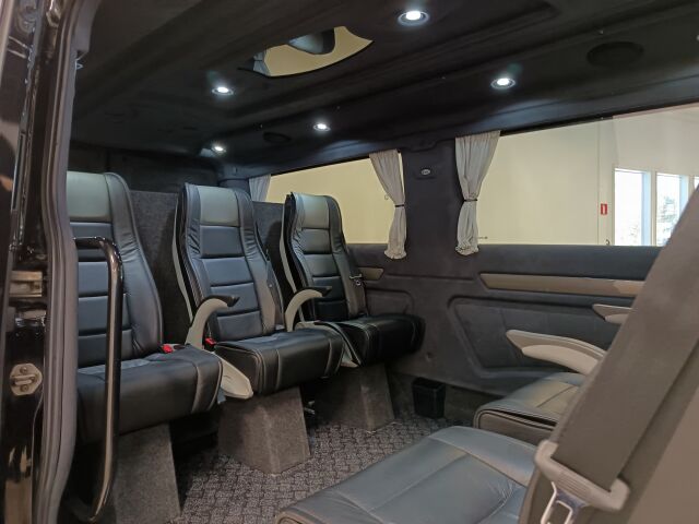VOLKSWAGEN Crafter 2019 35  BUSSI  2,0 TDI 130 kW 4Motion 8at,**NO NYT ON ALVILLINEN HARVINAISUUS HETI TOIMITUKSEEN**