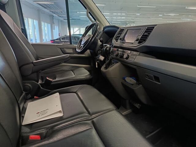 VOLKSWAGEN Crafter 2019 35  BUSSI  2,0 TDI 130 kW 4Motion 8at,**NO NYT ON ALVILLINEN HARVINAISUUS HETI TOIMITUKSEEN**