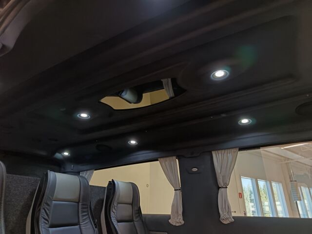 VOLKSWAGEN Crafter 2019 35  BUSSI  2,0 TDI 130 kW 4Motion 8at,**NO NYT ON ALVILLINEN HARVINAISUUS HETI TOIMITUKSEEN**