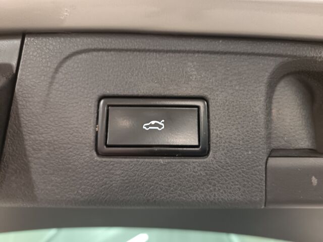 VOLKSWAGEN Passat 2015 Variant Highline 2,0 TDI 140 kW (190 hv) 4MOTION DSG-automaatti