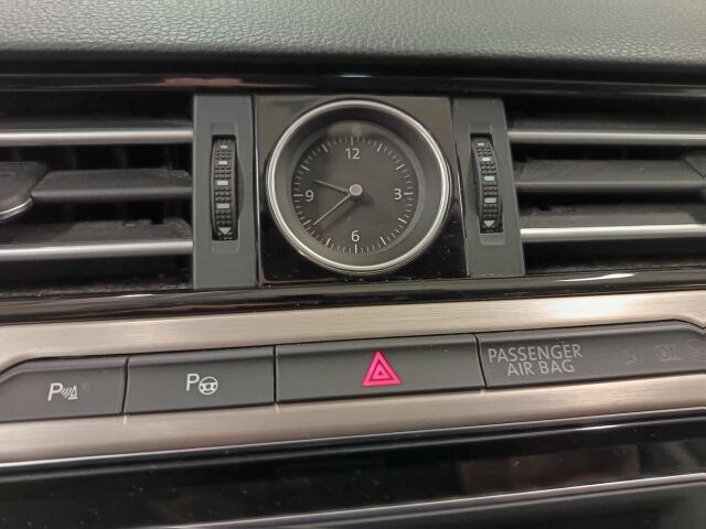 VOLKSWAGEN Passat 2015 Variant Highline 2,0 TDI 140 kW (190 hv) 4MOTION DSG-automaatti