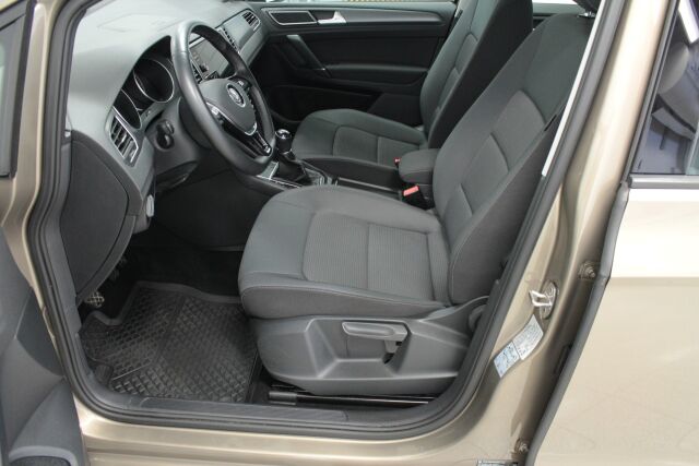VOLKSWAGEN Golf Sportsvan 2018 Comfortline 1,5 TSI EVO 96 kW (130 hv)