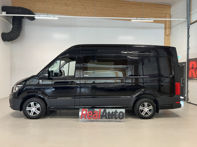 VOLKSWAGEN Crafter 2020 2.0TDI 177HV 4X4 AUT MA SIS ALV BUSINESS GL*Webasto *Koukku *2+2+3 Hlö