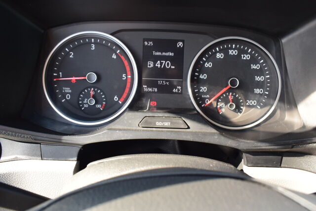 Volkswagen Crafter 2020 35 umpipakettiauto 2,0 TDI 130 kW, 3640