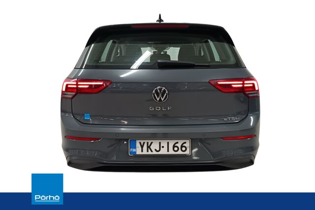 VOLKSWAGEN Golf 2020 First Edition 1,5 eTSI 110 kW (MHEV) DSG-aut.**HIENO SUOSIKKI KAIKILLA MAUSTEILLA*WEBASTO YM..