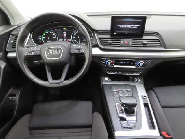 Audi Q5 2020 Launch Edition 55 TFSI e quattro S tronic