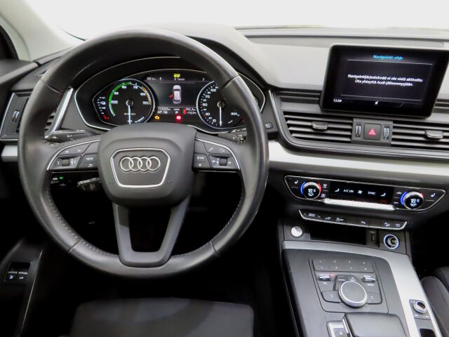 Audi Q5 2020 Launch Edition 55 TFSI e quattro S tronic