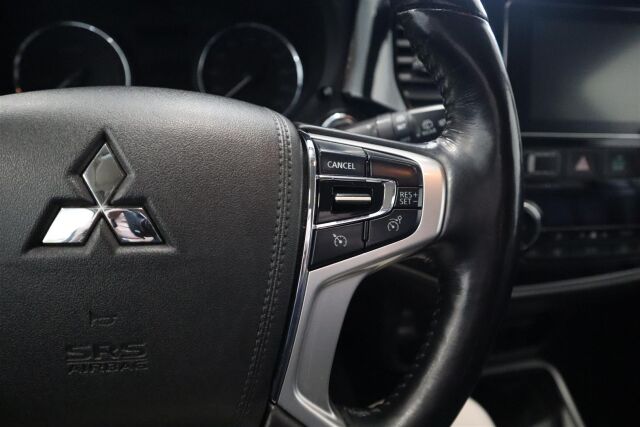 MITSUBISHI Outlander 2017 2,0 MIVEC Intense CVT 4WD 5P