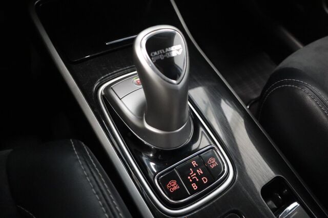 MITSUBISHI Outlander 2017 2,0 MIVEC Intense CVT 4WD 5P