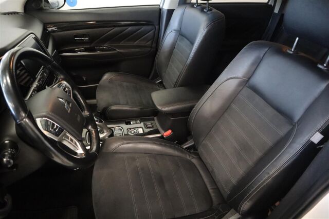 MITSUBISHI Outlander 2017 2,0 MIVEC Intense CVT 4WD 5P