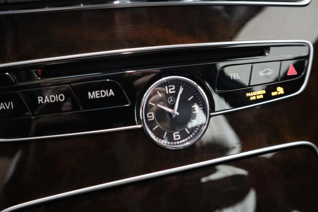 MERCEDES-BENZ C 2016 350 e A Premium Business