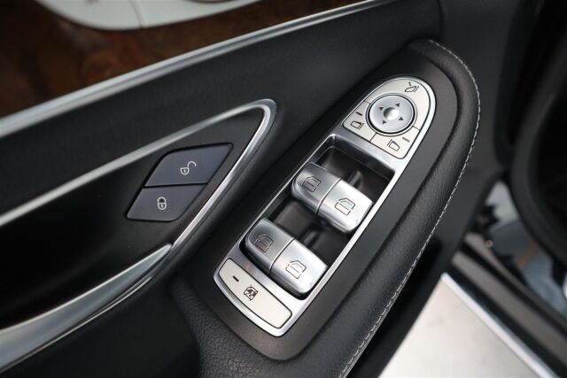 MERCEDES-BENZ C 2016 350 e A Premium Business