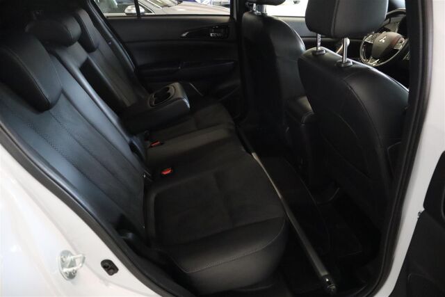 MITSUBISHI Eclipse Cross 2022 2.4 PHEV Invite Plus 4WD