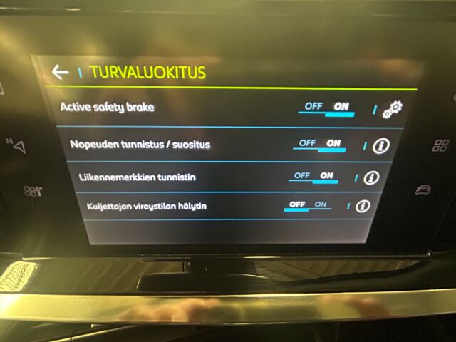 PEUGEOT e-2008 2022 Active Pack 50 kWh 136 Automaatti