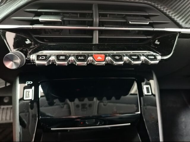 PEUGEOT 2008 2022 Allure Pack PureTech 130 EAT8-automaatti