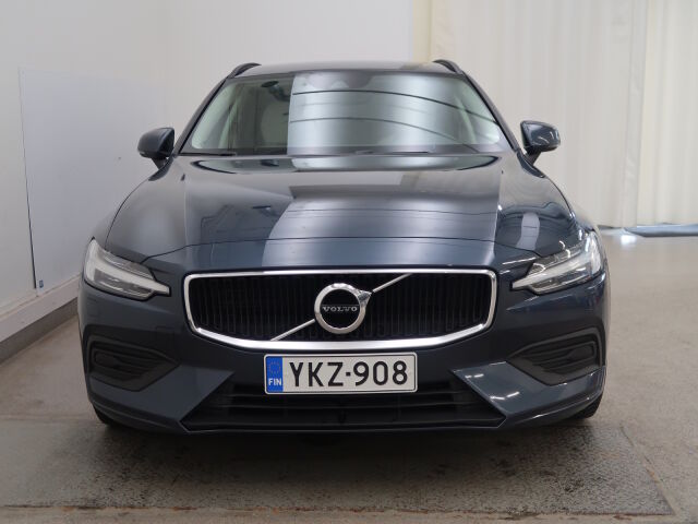 Volvo V60 2022 B3 MHEV Momentum Edition DCT Automaatti