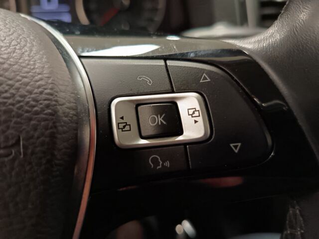 VOLKSWAGEN Amarok 2019 DC Highline 3,0 TDI 150kW Autom. 4MOTION 3080kg "B&W"*HARVINAISTA HERKKUA 5-PAIKKAISENA* OSTA POIS!