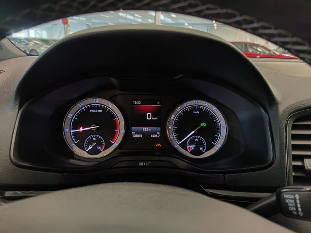 SKODA Karoq 2019 1,5 TSI 4x4 SportLine Edition DSG Autom.