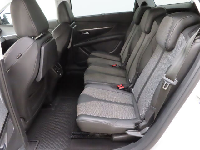 Peugeot 5008 2019 Allure PureTech 130 EAT8-automaatti 7-Paikkainen