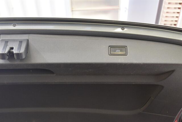 SEAT Tarraco 2019 2,0 TDI 150 4DRIVE Style DSG * Neliveto automaatti ! *