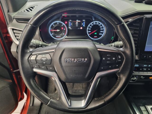 ISUZU D-Max 2022 Double Cab 163 TDi 4WD 6AT LSE Two-Seater  * ACC / Pa-Lämmitin / Koukku / Keyless / P-kamera *