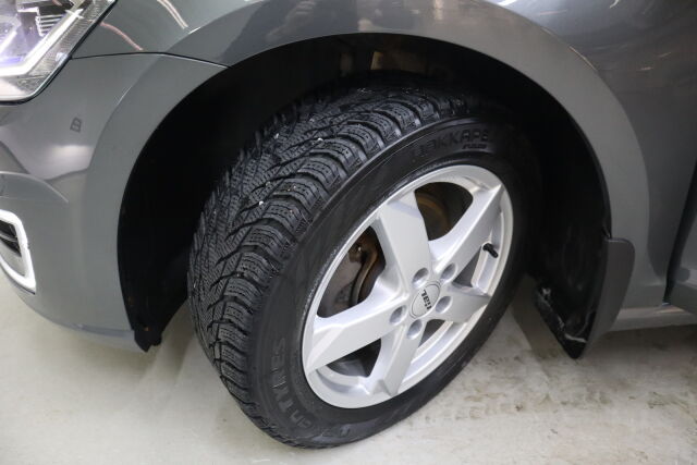 VOLKSWAGEN Golf 2020 e-Golf 100 kW (136 hv) automaatti