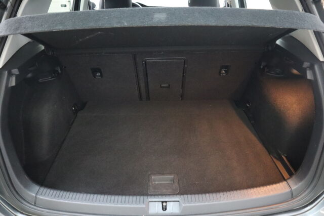 VOLKSWAGEN Golf 2020 e-Golf 100 kW (136 hv) automaatti