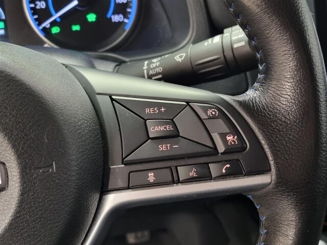 NISSAN Leaf 2023 N-Connecta MY22 39 kWh LED FI / Navi / 360-Kamera / ACC / Koukku