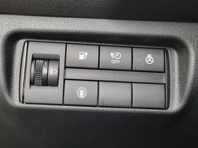 NISSAN Leaf 2023 N-Connecta MY22 39 kWh LED FI / Navi / 360-Kamera / ACC / Koukku