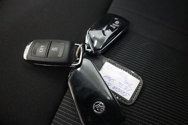 SKODA Octavia 2023 1.5 TSI Style eTEC DSG Autom.