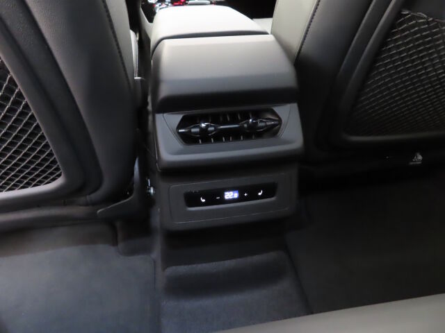 Audi Q6 e-tron 2026 quattro S line Plus: Uudistunut mv. 2026 auto!