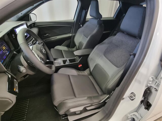 Nissan Micra 2026 52kWh Advance