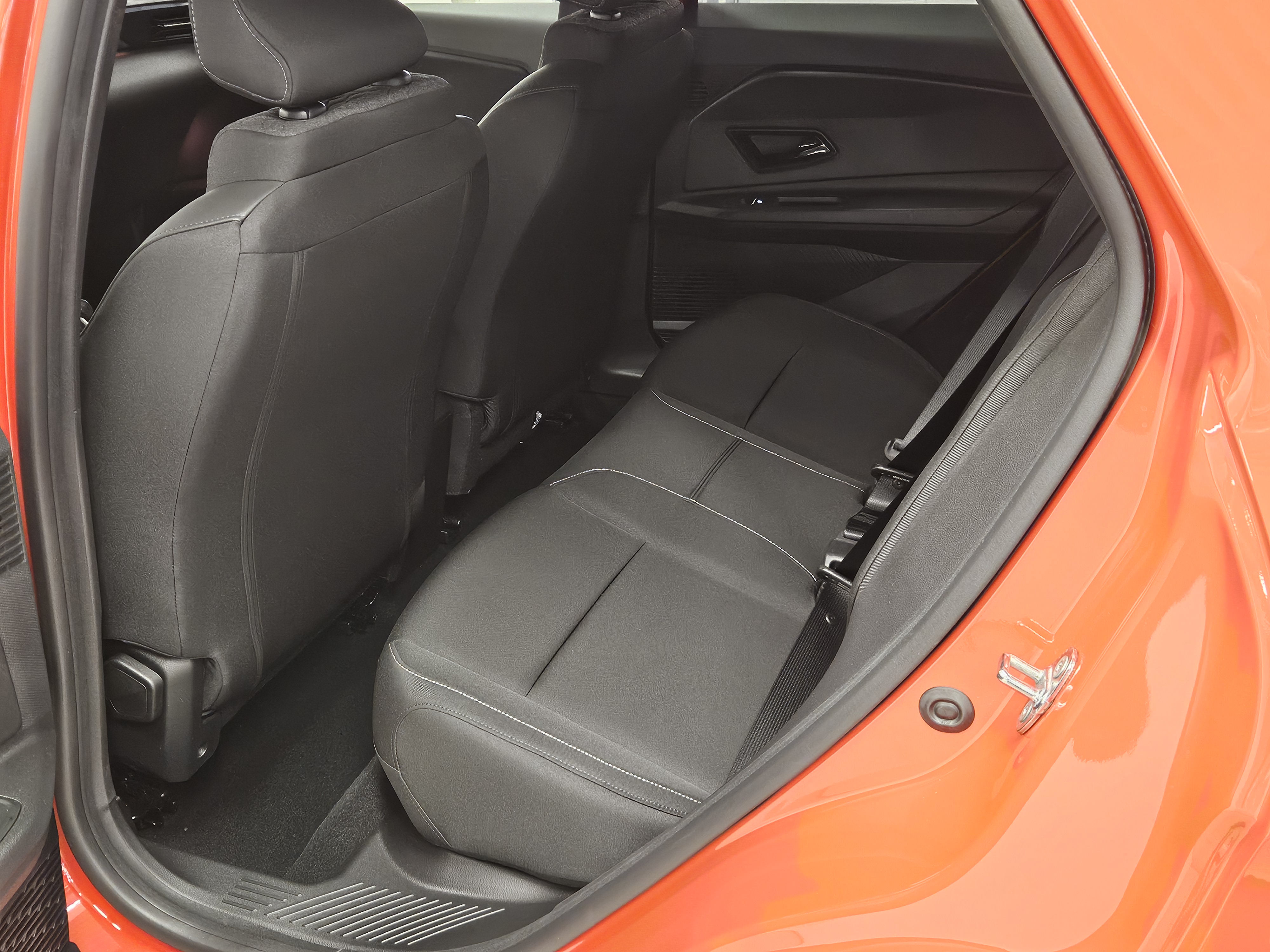 Nissan Micra 52kWh Advance 2026, kuva 6/9