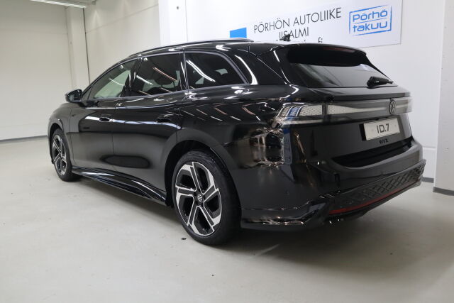 Volkswagen ID.7 2026 Tourer GTX 4MOTION Premium 250 kW Akku 86kWh ** Talvirenkaat 760 € **