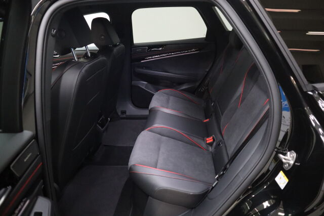 Volkswagen ID.7 2026 Tourer GTX 4MOTION Premium 250 kW Akku 86kWh ** Talvirenkaat 760 € **