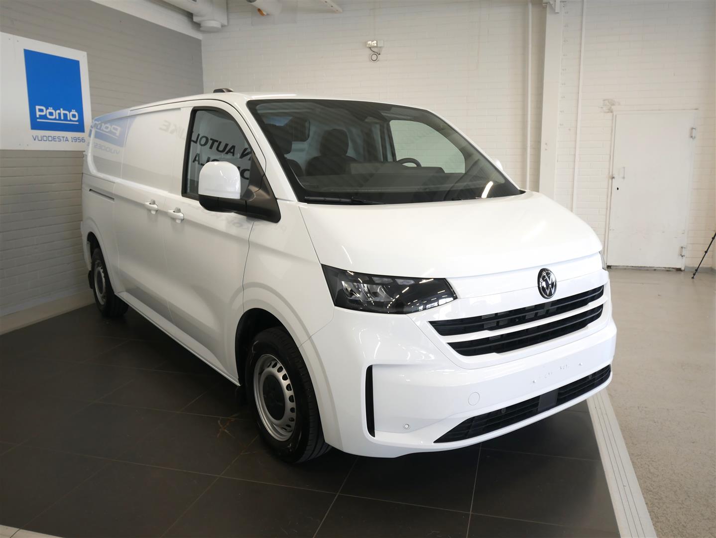 Volkswagen Transporter 2026, photo 4/16