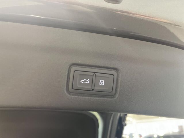 Audi Q6 e-tron 2026 Sportback quattro S line Plus