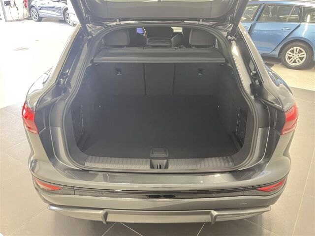 Audi Q6 e-tron 2026 Sportback quattro S line Plus