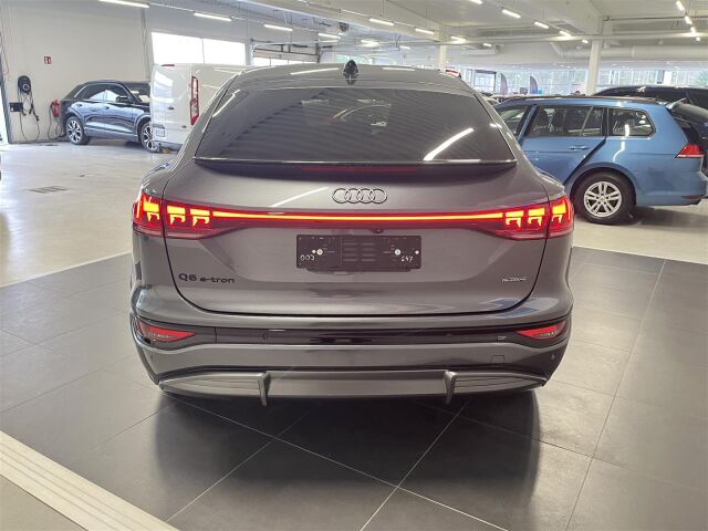 Audi Q6 e-tron 2026 Sportback quattro S line Plus