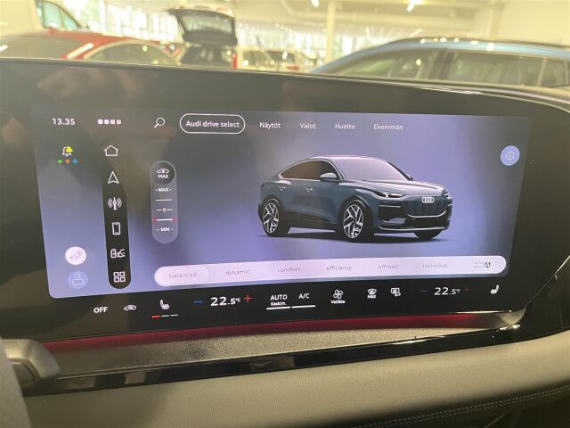 Audi Q6 e-tron 2026 Sportback quattro S line Plus