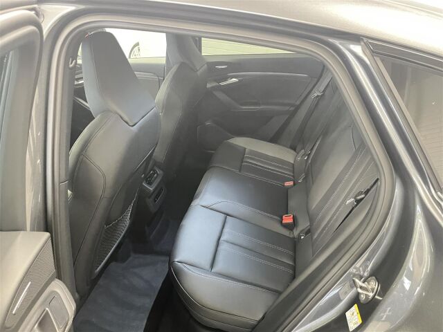 Audi Q6 e-tron 2026 Sportback quattro S line Plus