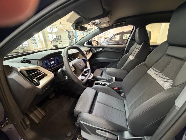Audi Q4 e-tron 2026 Sportback 45 e-tron quattro Vorsprung Edition, Takuu 5-vuotta / 100.000 km