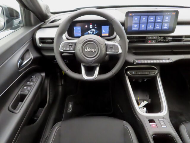 Jeep Avenger 2026 e-Hybrid Automaatti Black Edition *Esittelyauto kaksilla renkailla