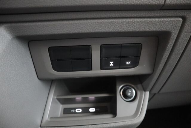 Volkswagen Crafter 2026 35 umpipakettiauto 2,0 TDI 130 kW 4Motion 8at, 4490 *HUIPPUVARUSTEET*