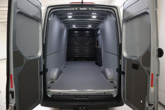 Volkswagen Crafter 2026 35 umpipakettiauto 2,0 TDI 130 kW 4Motion 8at, 4490 *HUIPPUVARUSTEET*
