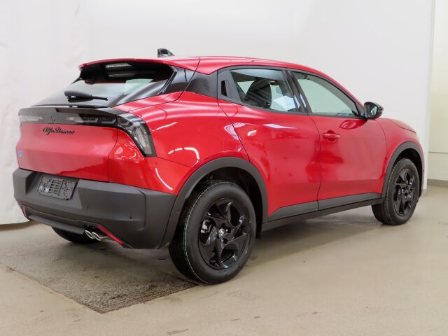 Alfa Romeo Junior 2026 ibrida Automaatti Edizione *Heti toimitukseen