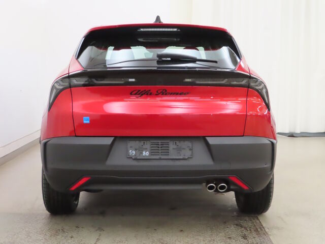 Alfa Romeo Junior 2026 ibrida Automaatti Edizione *Heti toimitukseen