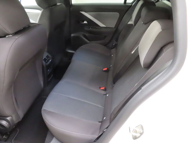 Opel Astra 2026 Sports Tourer Edition Plus Hybrid 145 Automaatti *Korko 1,9% + kulut *TÄHÄN AUTOON TALVIRENKAAT 399€